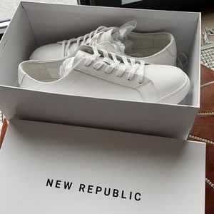 NEW NEVER WORN New Republic white sneakers - Size 10.5.